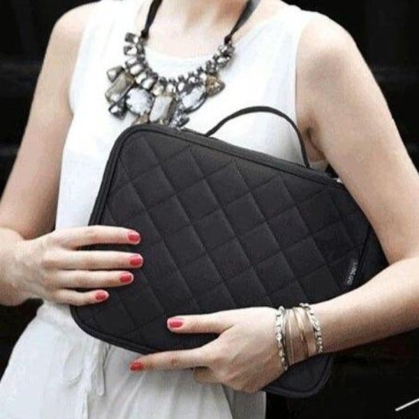 Alternative view of Arinto™ sminkväska med 2 fack