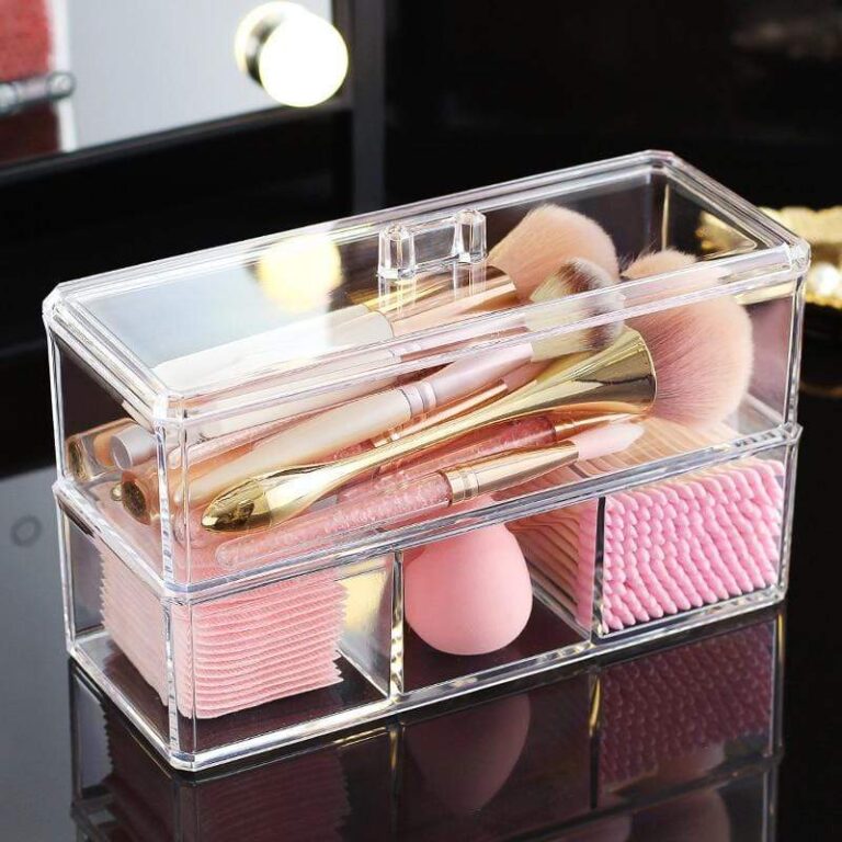 Genomskinlig sminkbox
