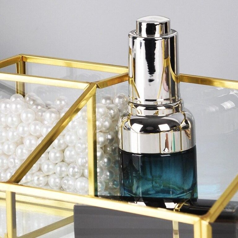 Alternative view of Glas sminkförvaring