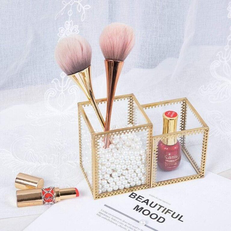 Alternative view of Hjärtformad beauty blender stöd