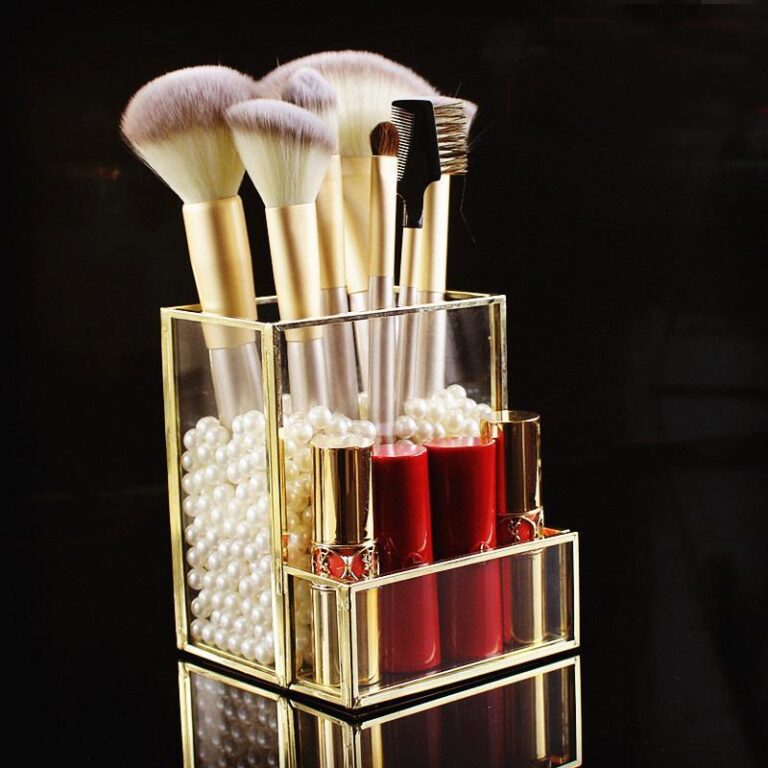 Alternative view of Kosmetik box