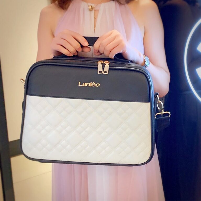 Alternative view of Liten sminklåda léo™