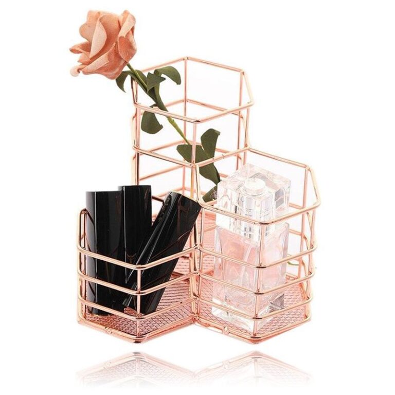 Vintage sminkförvaring borstar