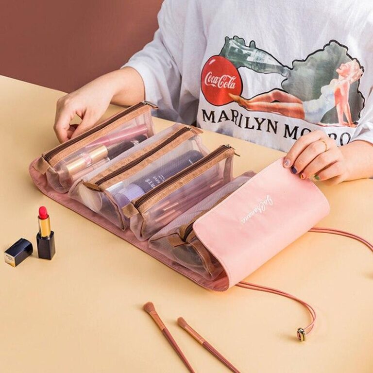 Alternative view of Praktisk toalettartiklar väska för kvinnor MC Pineapple™