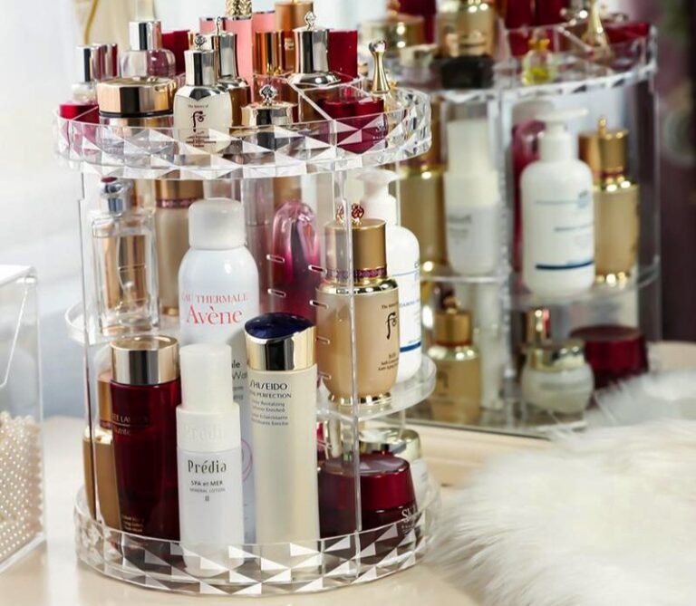 Alternative view of Roterande kosmetik organisera