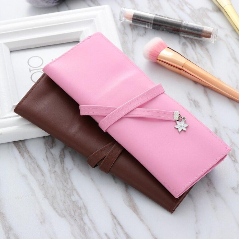 Alternative view of Sminkborstförvaringspåse