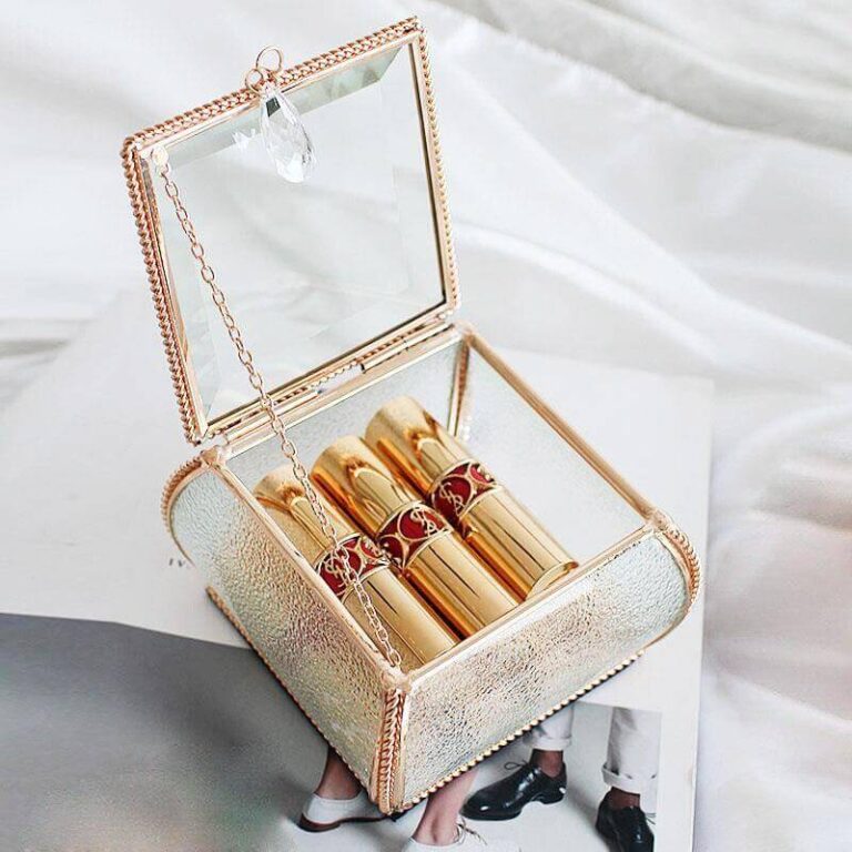 Alternative view of Sminkbox