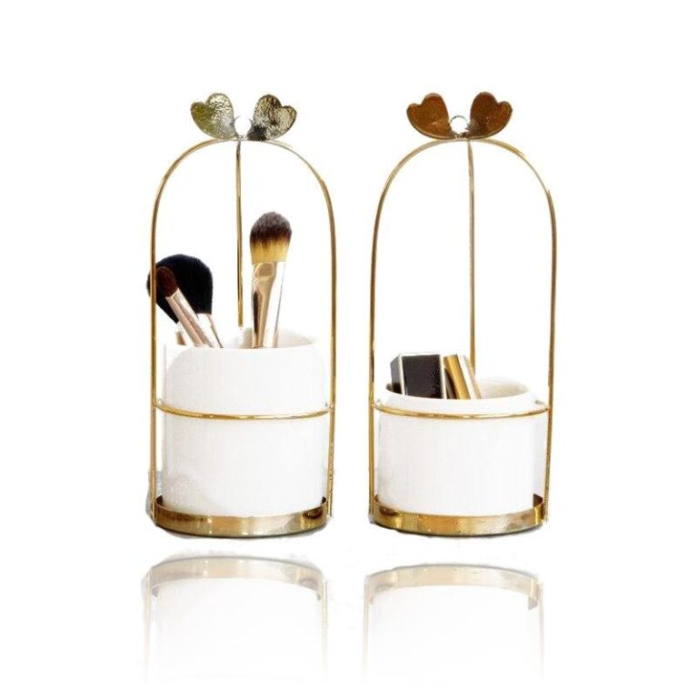 Sminkförvaring borstar i guld