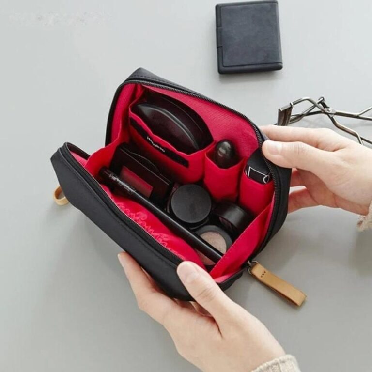 Sminkväska för flyg