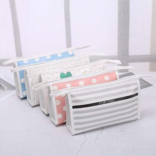 Alternative view of Toalett och sminkväska